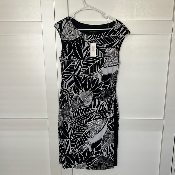 connected apparel Dresses & Skirts - Connected black and white leaves motif side slit with lining cap sleeves